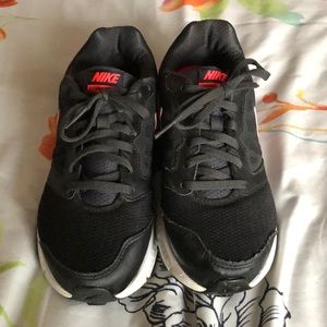 Nike downthrifter running shoes